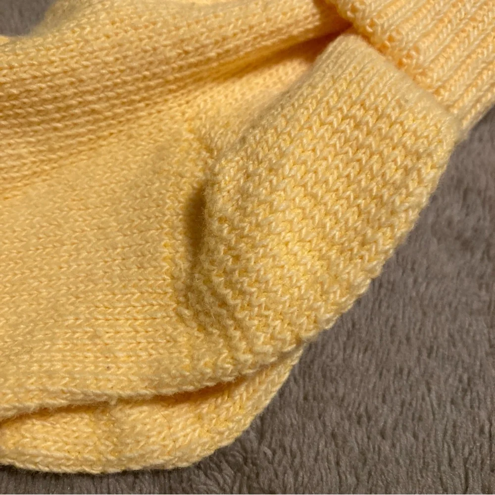 NWOT Vintage Yellow Cuffed Socks Size M